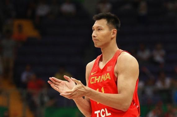 This is yi jianlian the last session of the Olympic Games Men's basketball team have words