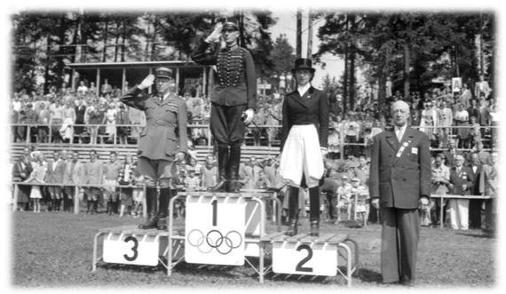 1952 年赫尔辛基奥运会盛装舞步个人赛颁奖台