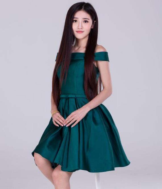 美女主播洋叮叮