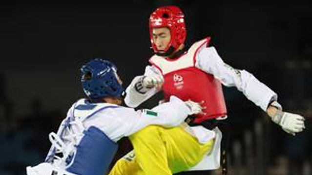 男子58kg级跆拳道半决赛精彩瞬间