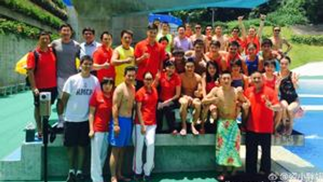 跳水梦之队集训集体照