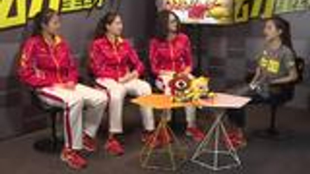 女排姑娘获赠安踏战袍