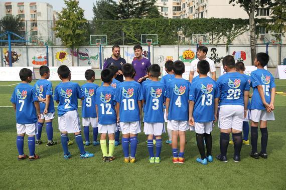 意大利中国青少年足球培养计划活动—教练讲解