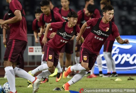 12强赛在即国足学女排精神还来得及吗? _国