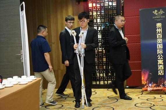 柯洁与“轮椅拐杖的故事” 从4战3负到逆转