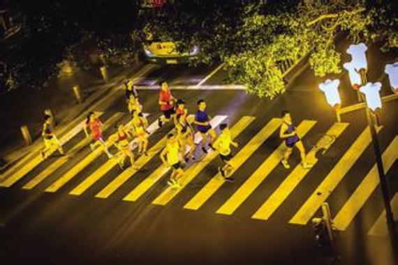 夜跑多久合适？ 你不知道的夜跑最佳时间