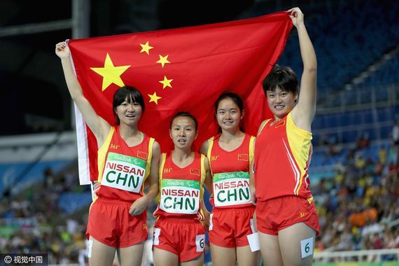 女子T35-38级4x100米接力夺金