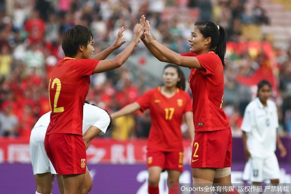 中国女足4-1击败乌兹别克斯坦