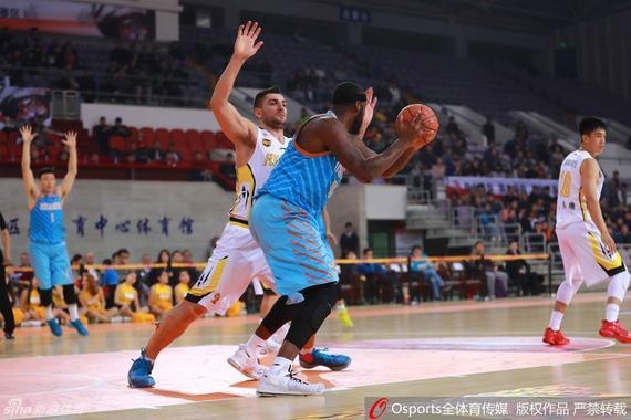 Zhou Qi 9+12 32 Xinjiang 109-94 away victory Bleicher Beikong