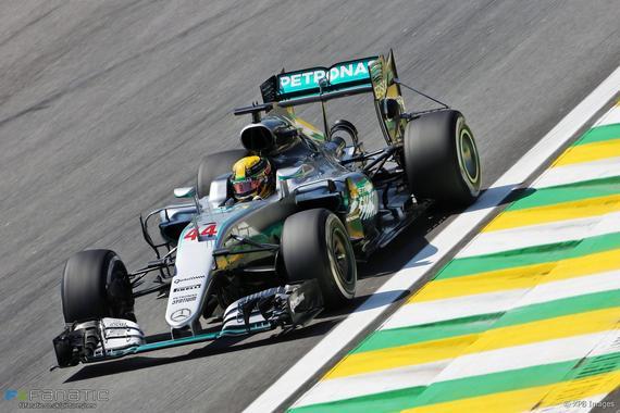 F1巴西站第一次练习赛 梅奔夺一三法拉利仅九十