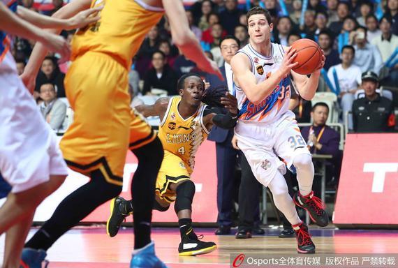 Frey wear 35 + 16 Shanghai sheng metal Hu Jinqiu 14 points and nine rebounds