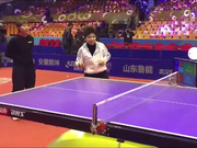 视频-风采不减当年！邓亚萍乒超联赛总决赛现场秀球技