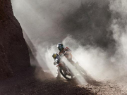 达喀尔巴瑞德领跑摩托车组 彼得汉塞尔夺赛段冠军