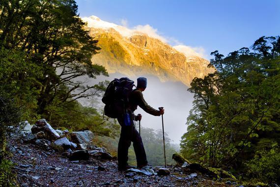 户外频道 户外热点资讯 > 正文     徒步登山是很多登山爱好者都喜欢