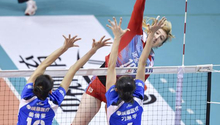 视频-女排第二阶段10佳球 张常宁强攻陈丽怡场外救球