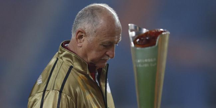 斯科拉里冠军数超越里皮