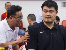 姚明出席广东省篮球联赛开幕式