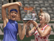 法网女双头号种子勇夺大满贯第5冠 对手遭全满亚