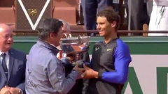 托尼叔叔为纳达尔颁奖