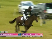 视频-马术三项大师赛巴伯里站 越野赛场充满刺激