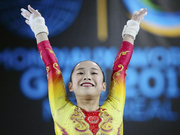 体操世锦赛范忆琳高低杠夺冠