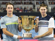 视频集锦-孔蒂宁/皮尔斯三盘取胜 问鼎中网男双冠军