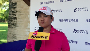 曾雅妮祝贺冯珊珊