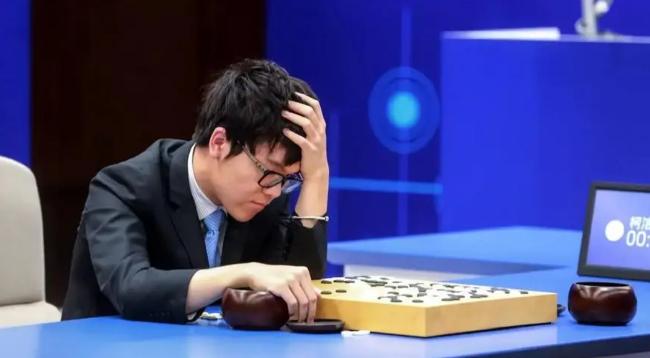 不敌AlphaGo的柯洁