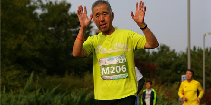 公园半马5K跑落幕 跑步拒绝半死不活生活