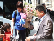 郎平率中国女排抵达北仑 李盈莹跟队未返回天津