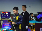 败部楚秉杰险胜石鑫突围 陈思明低开高走大胜晋级