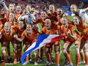 荷兰足球仍是无冕之王 但足以让国人羡慕