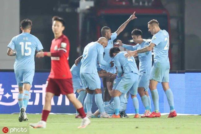 冠名：中超-加西亚梅开二度深圳新鹏城赛季初2-0胜河南