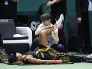 泪洒赛场！大坂直美伤退出局 荷兰一姐首进四强