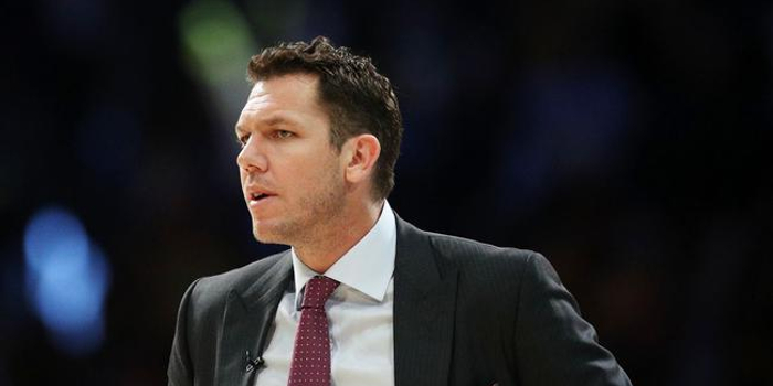 神吐槽:沃顿是给每个加州球队老板都挡过子弹