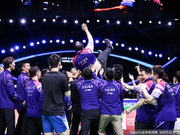 媒体：国羽这样的冠军底蕴 多么希望国足能懂