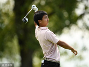 又到十字路口！年终收官战进前十 窦泽成力搏美巡卡