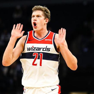 魔术用30套阵容创纪录 新援莫里茨首发出场