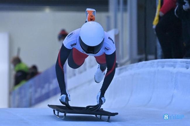 钢架雪车第三轮训练 中国选手闫文港排名第一位