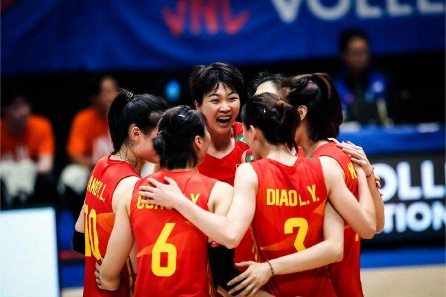 世联赛中国女排3-2险胜巴西 力夺2023赛季开门红
