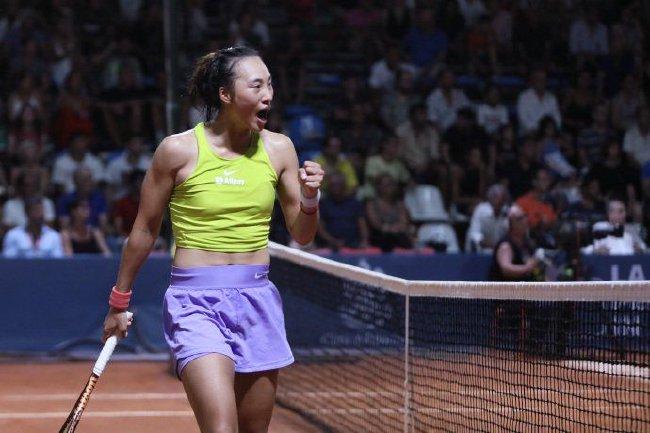 WTA帕勒莫郑钦文夺首冠创历史 直言意大利是福地