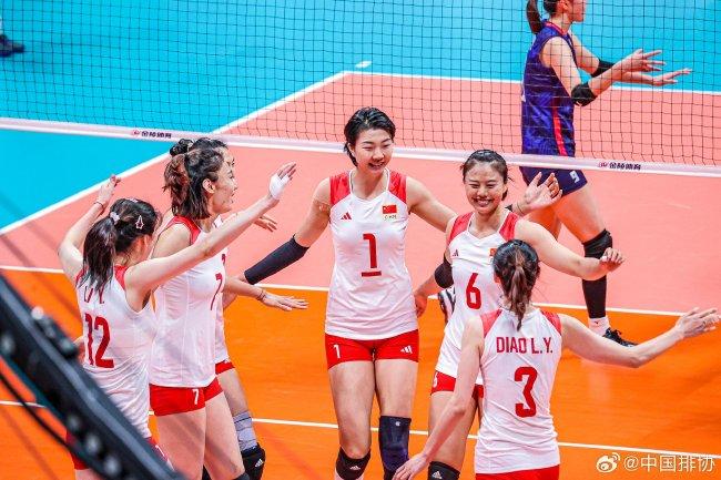 杭州亚运女排中国队夺第9冠 日本时隔17年再摘银