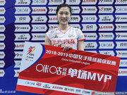 女排队员亲人去世火速归队 回家24h为看最后一眼