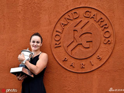 WTA最新排名：巴蒂距NO.1仅136分 美00后飙升25位