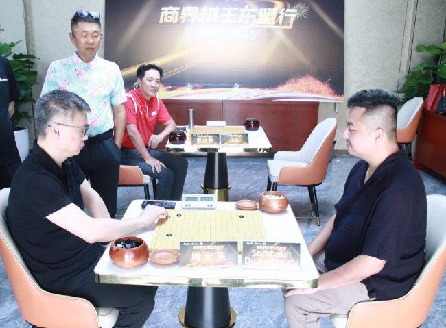 周天乐对阵老挝第一高手