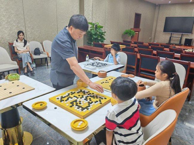 图 7:带病授艺的坚守