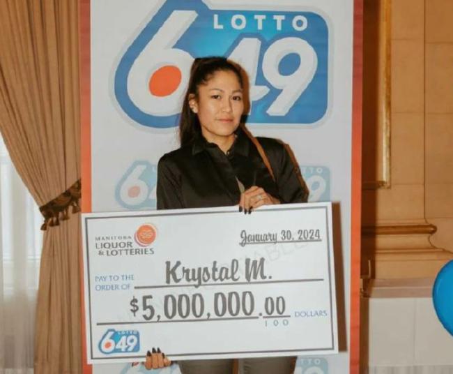 女子代男友兑2600万大奖玩失踪 被捉奸后遭起诉