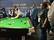 好莱坞巨星施瓦辛格：我和中式台球“有个约会”