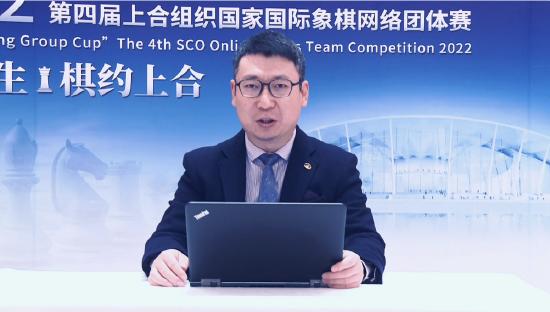 裁判长朱家琪宣布比赛成绩