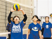 陈馨彤：外教训练要求高 “防吊”环节最难过关